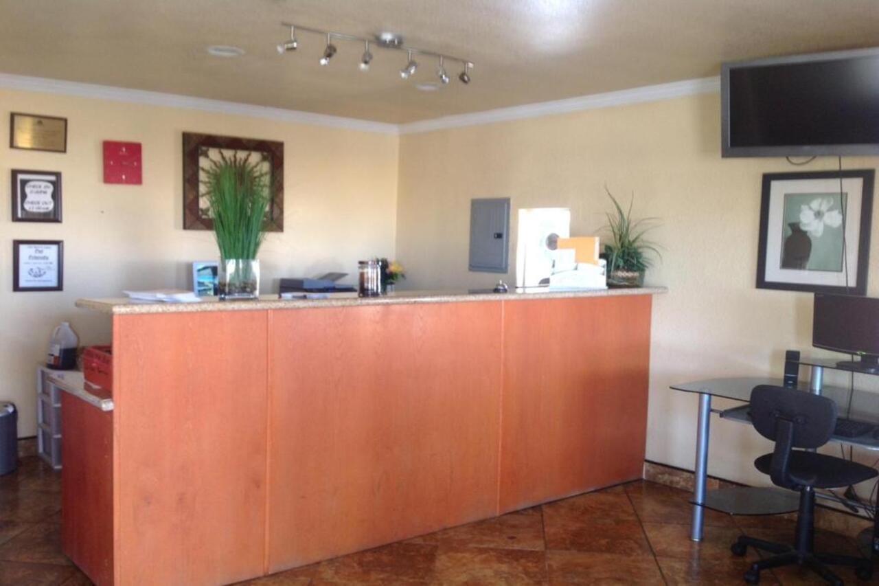 Americas Best Value Inn Hanford Zewnętrze zdjęcie