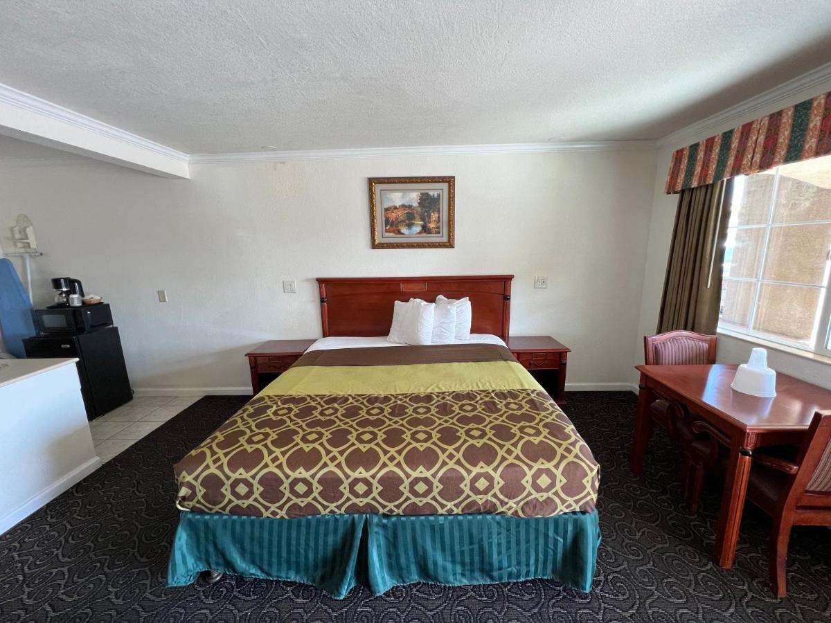 Americas Best Value Inn Hanford Zewnętrze zdjęcie