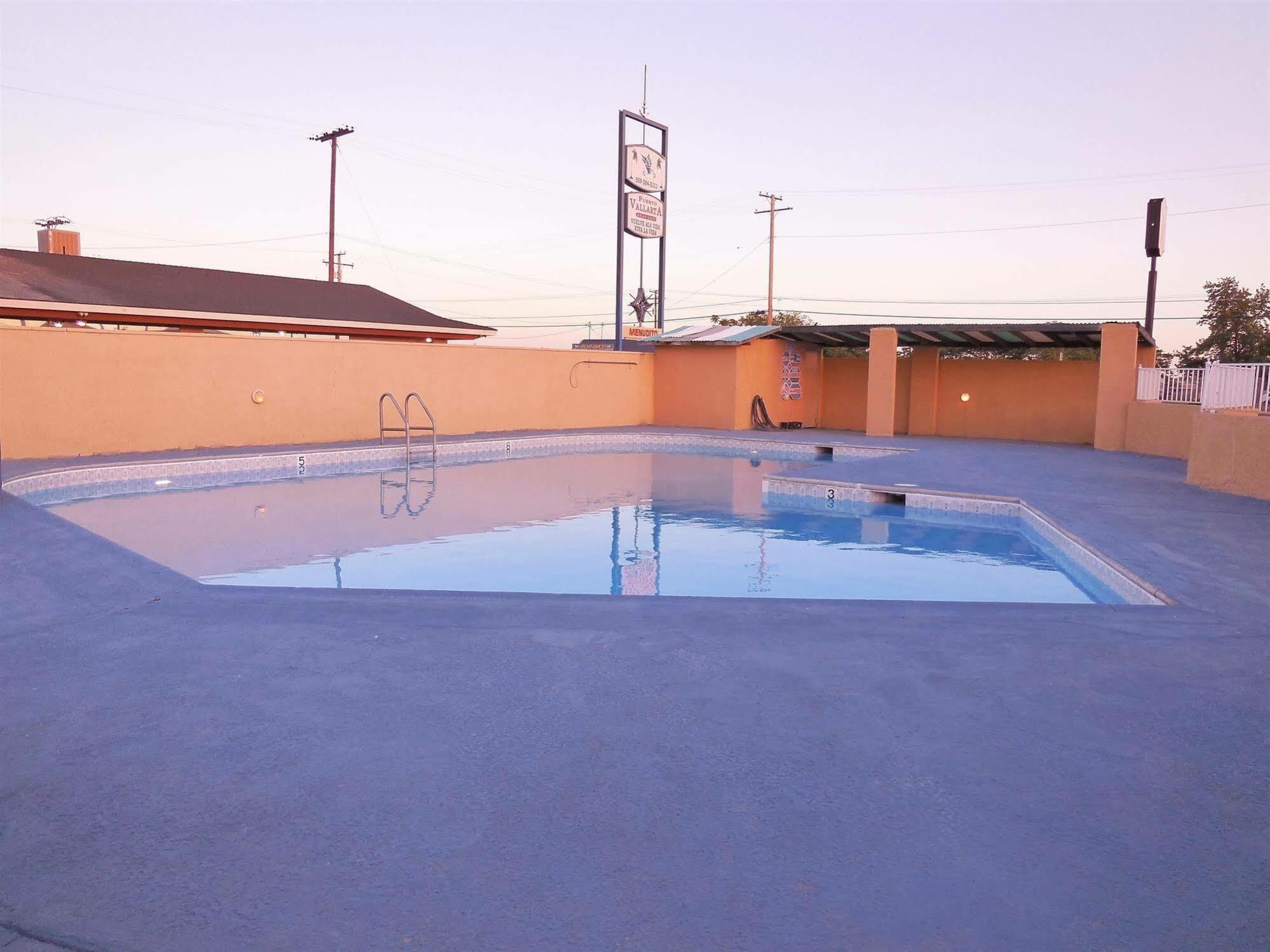 Americas Best Value Inn Hanford Zewnętrze zdjęcie