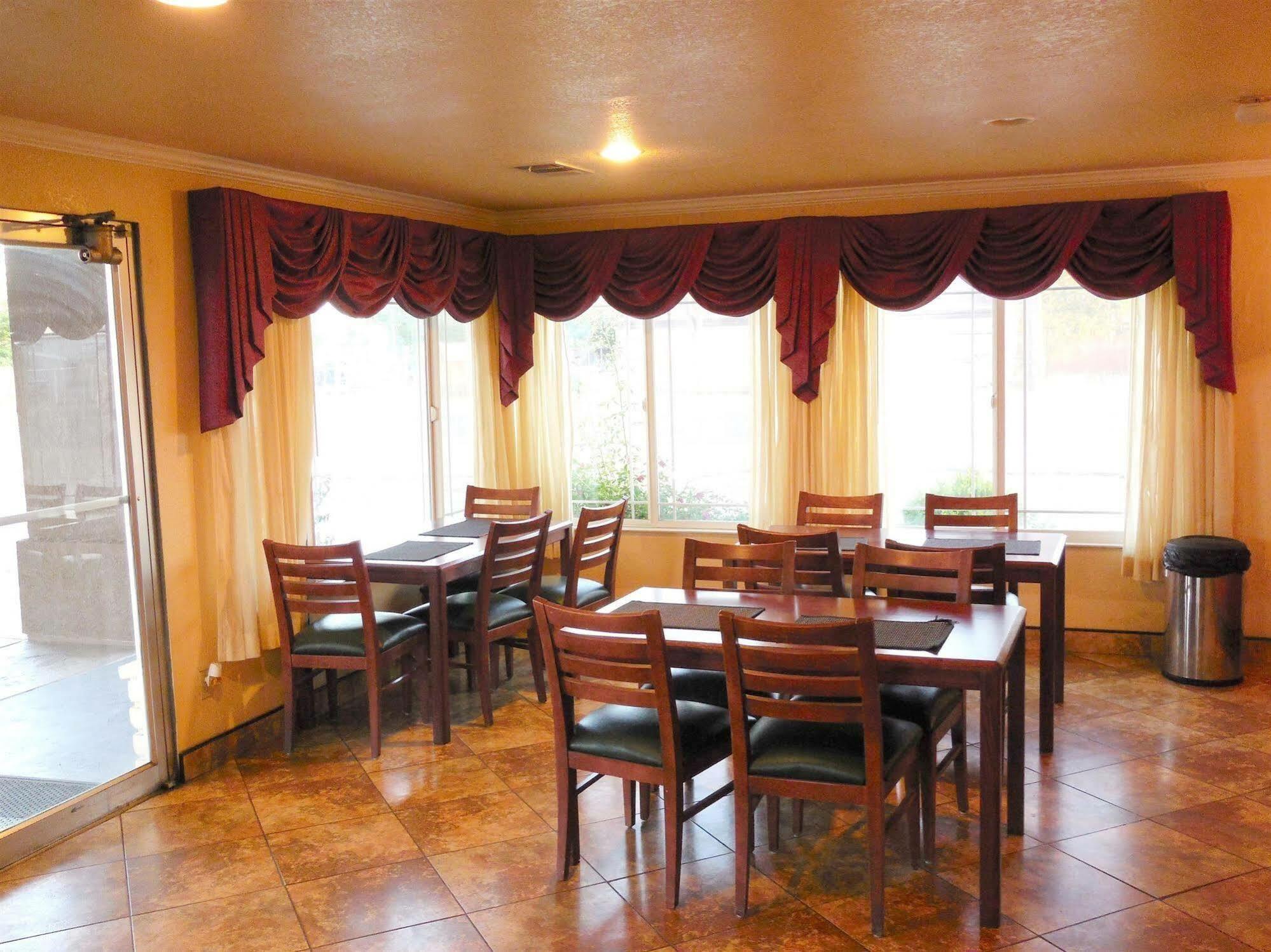 Americas Best Value Inn Hanford Zewnętrze zdjęcie